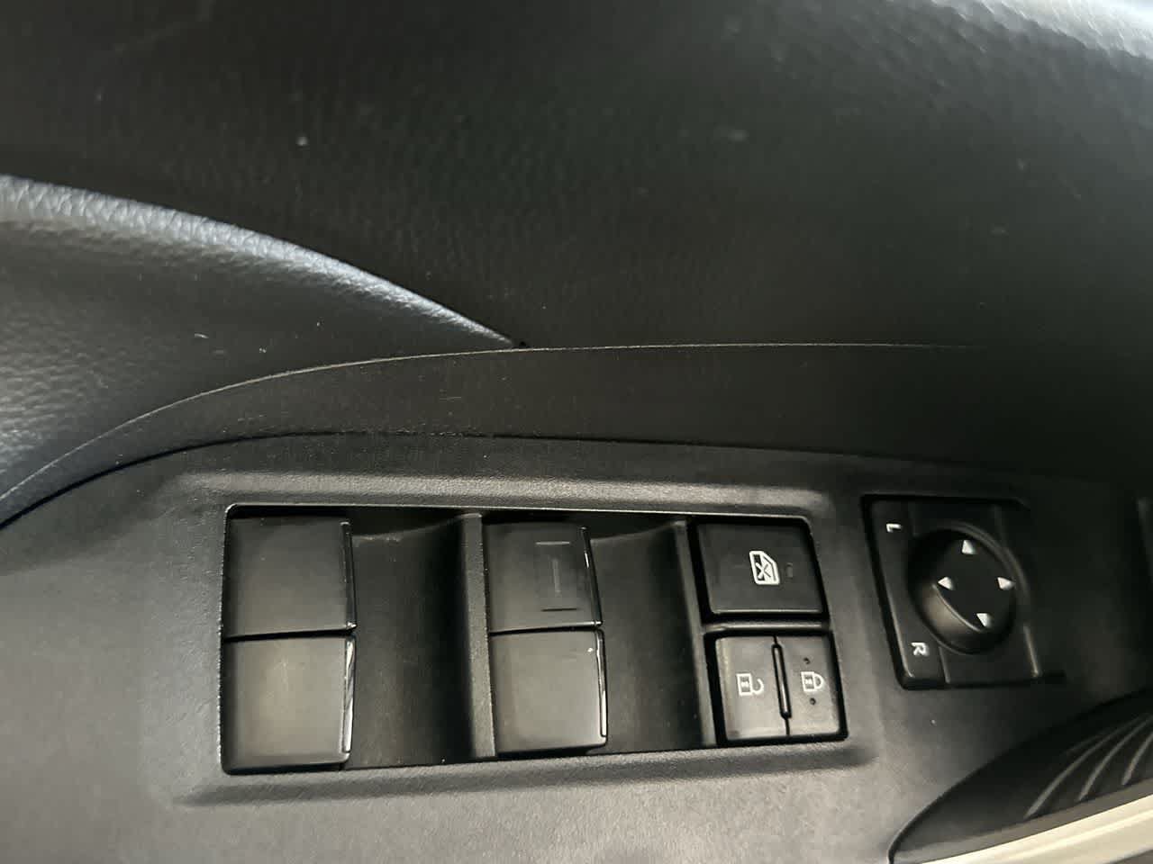 Used 2025 Toyota RAV4 LE AWD/4WD image 17