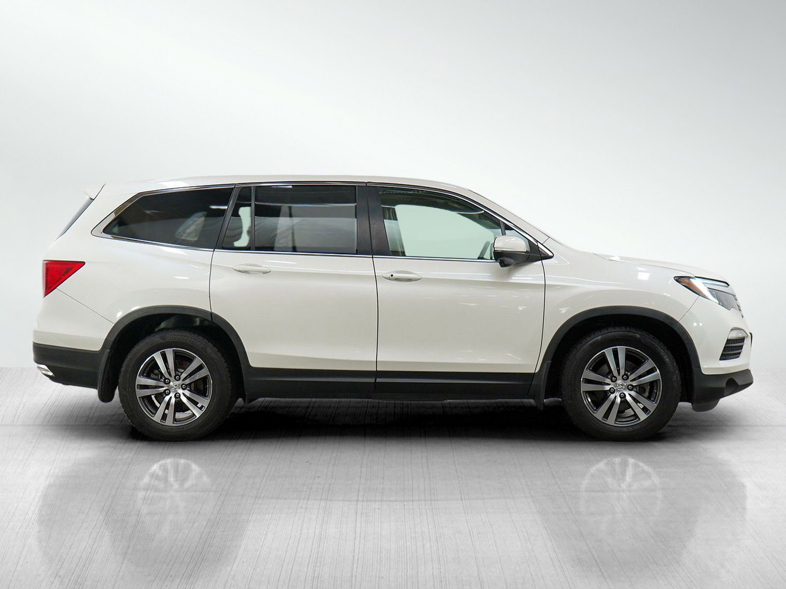 Used 2017 Honda Pilot EX-L image 6