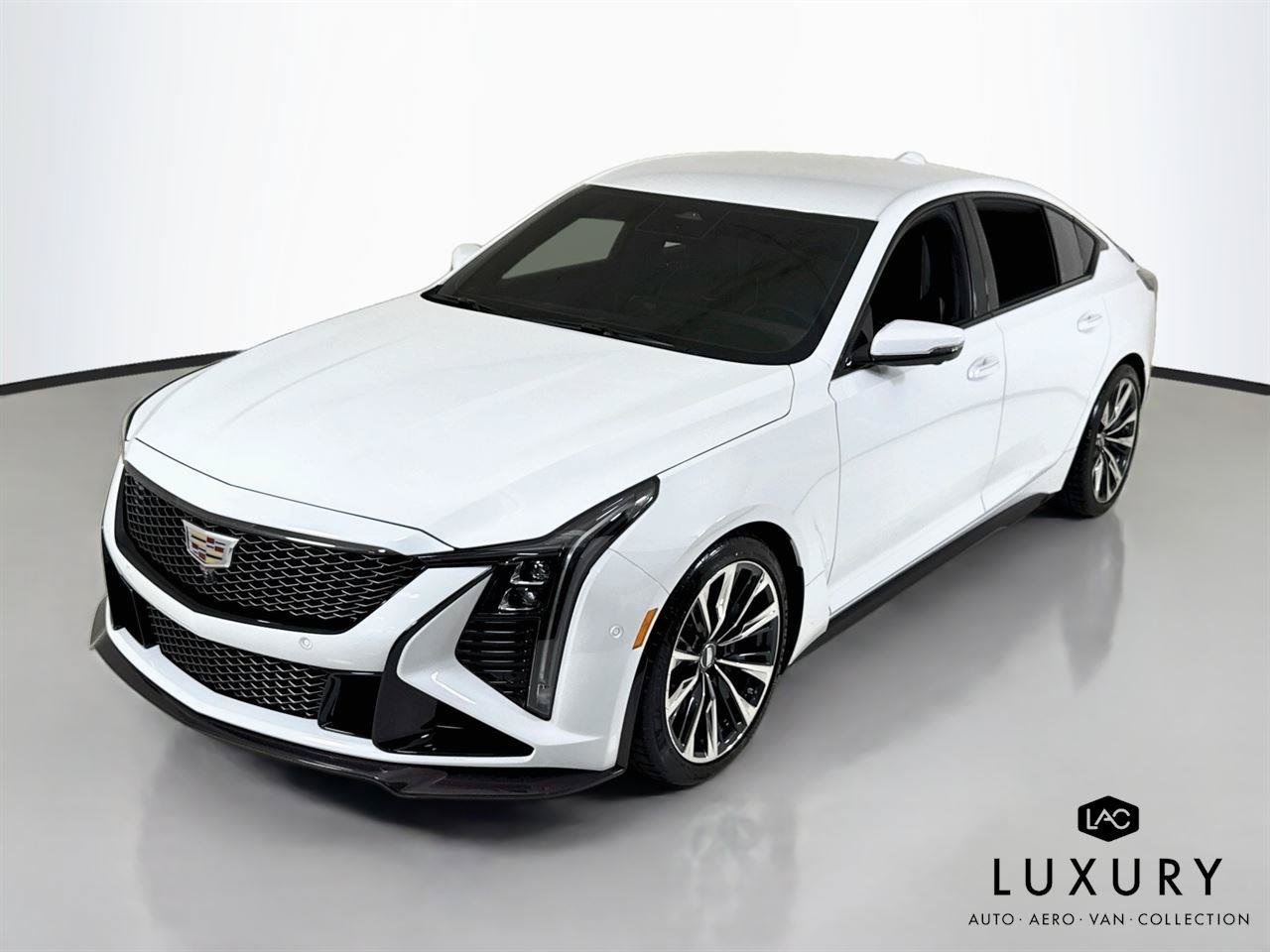 Used 2025 Cadillac CT5 V Blackwing w/ Carbon Fiber 2 Package RWD image 4