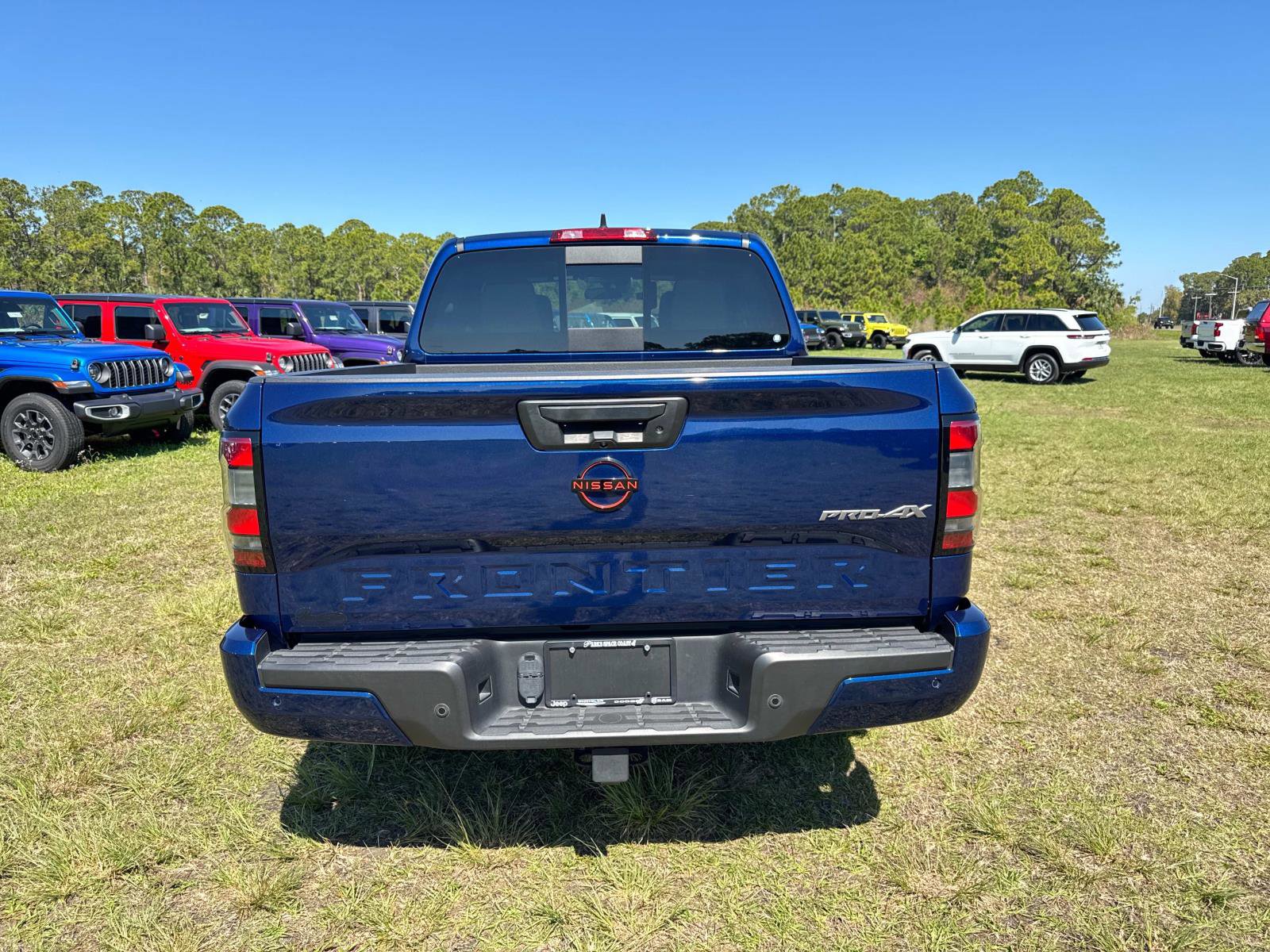 Used 2023 Nissan Frontier PRO-4X w/ Technology Package image 4