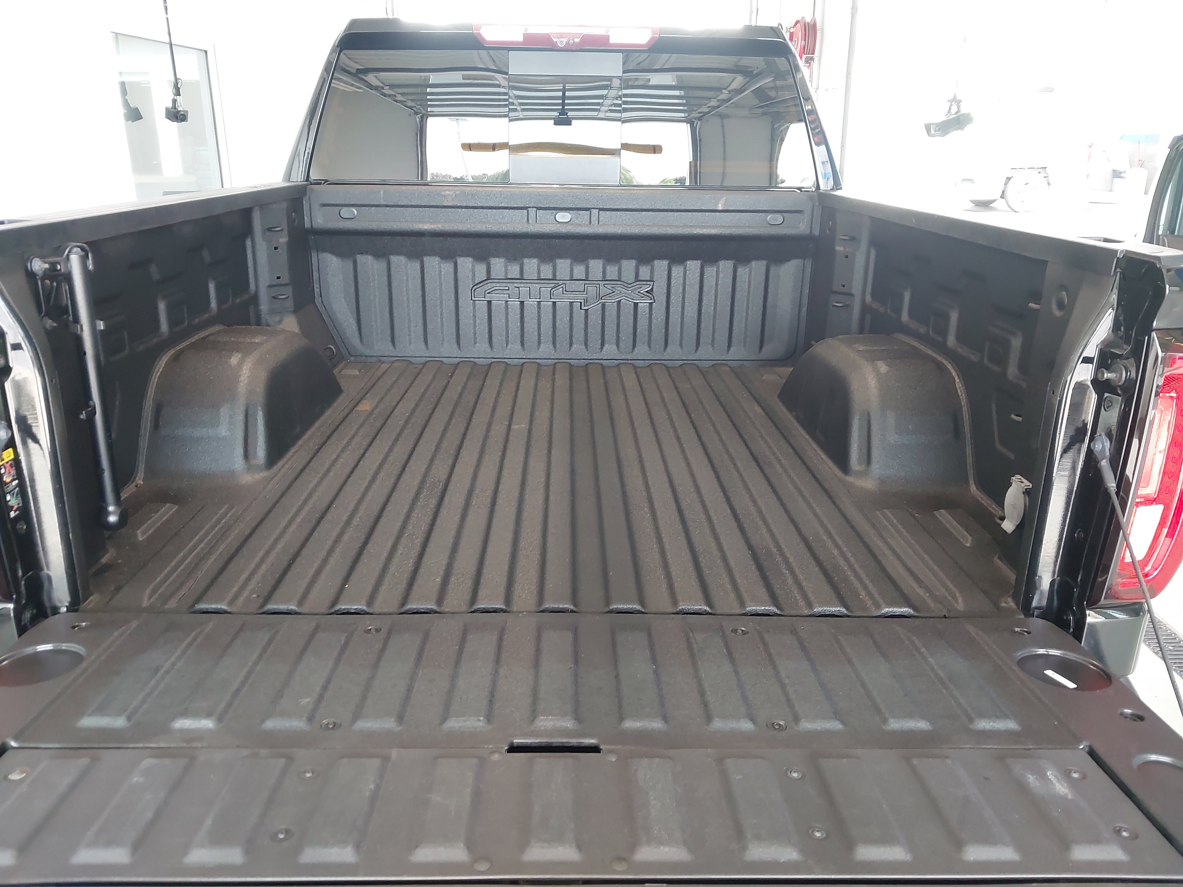 Used 2024 GMC Sierra 1500 AT4X AWD/4WD image 27