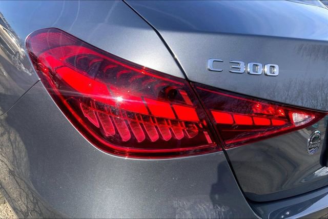 Used 2025 Mercedes-Benz C 300 4MATIC Sedan image 25