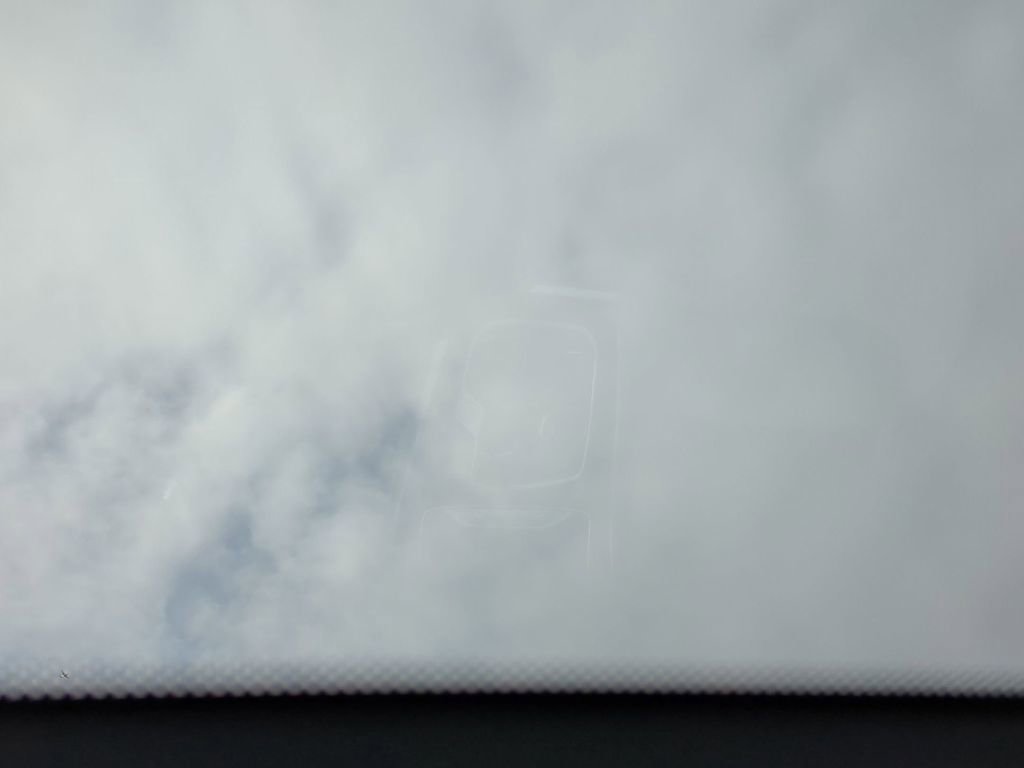 Used 2025 BMW X5 xDrive50e w/ Premium Package image 30