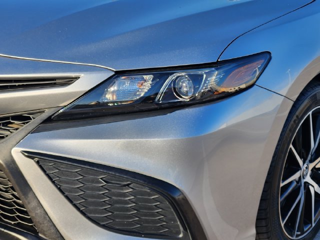 Used 2023 Toyota Camry SE FWD image 15
