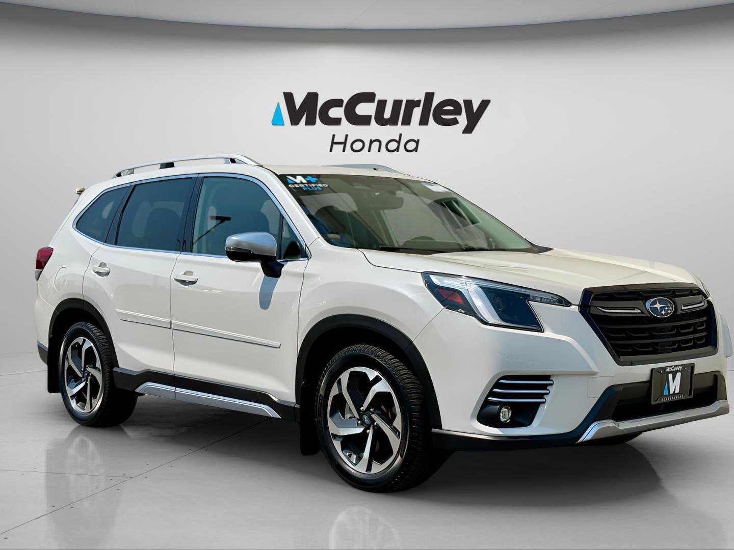 Used 2023 Subaru Forester Touring AWD/4WD image 1