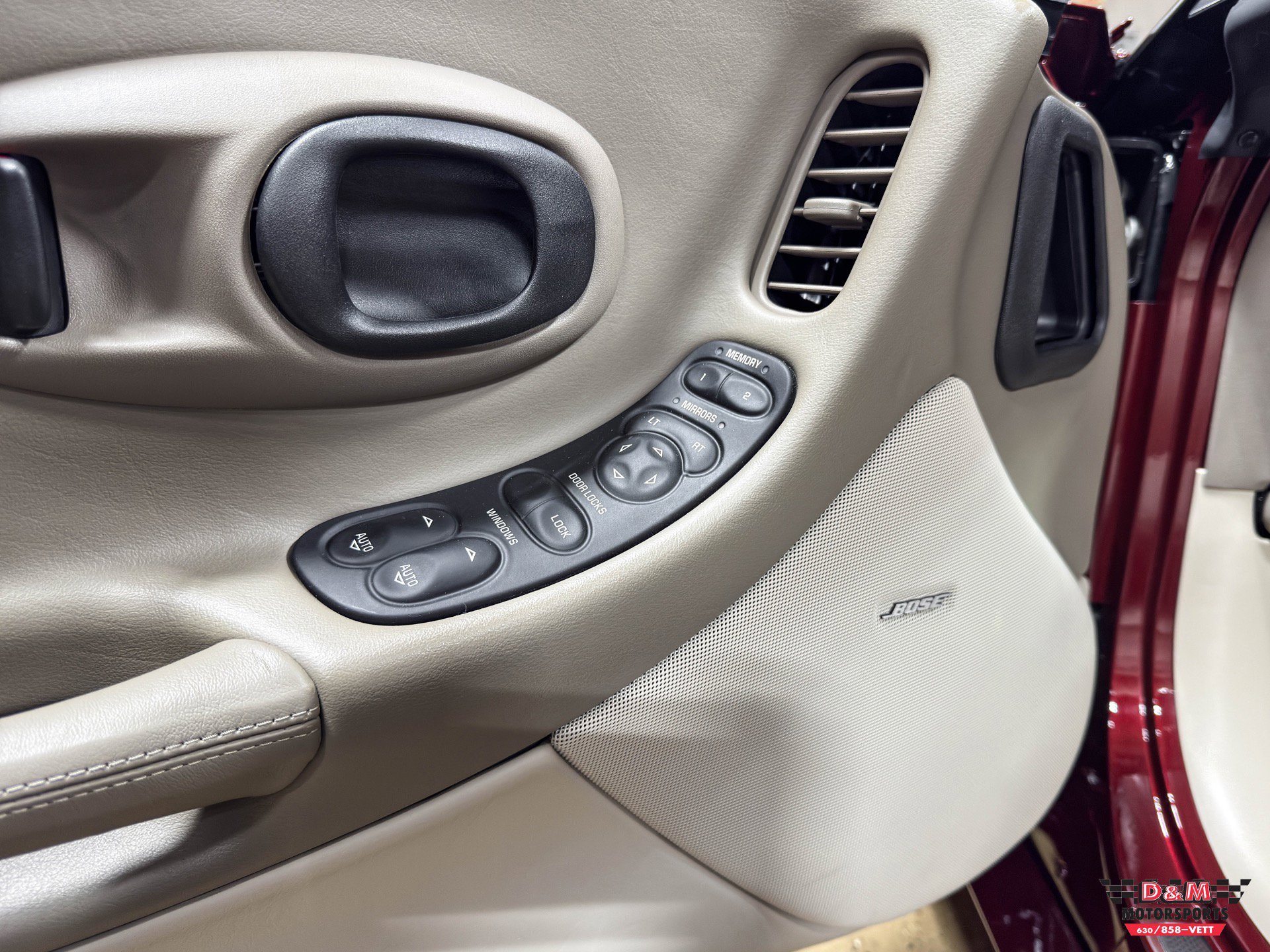 Used 2003 Chevrolet Corvette 50TH Anniversary Convertible w/ Preferred Equipment Group1 image 27