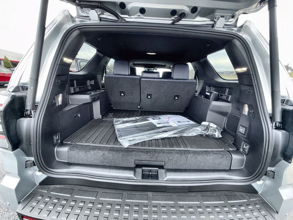 New 2026 Toyota 4Runner Platinum AWD/4WD image 30