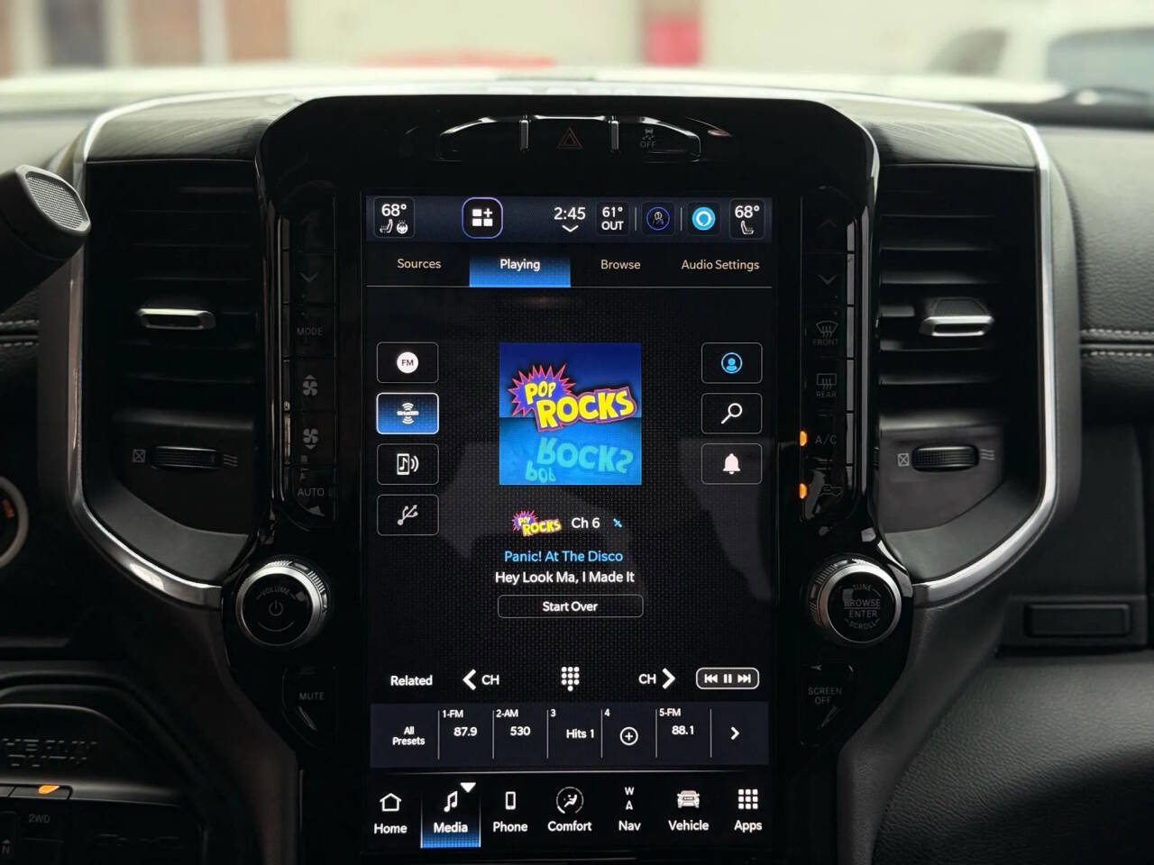 Used 2024 RAM 3500 Laramie w/ Night Edition image 18