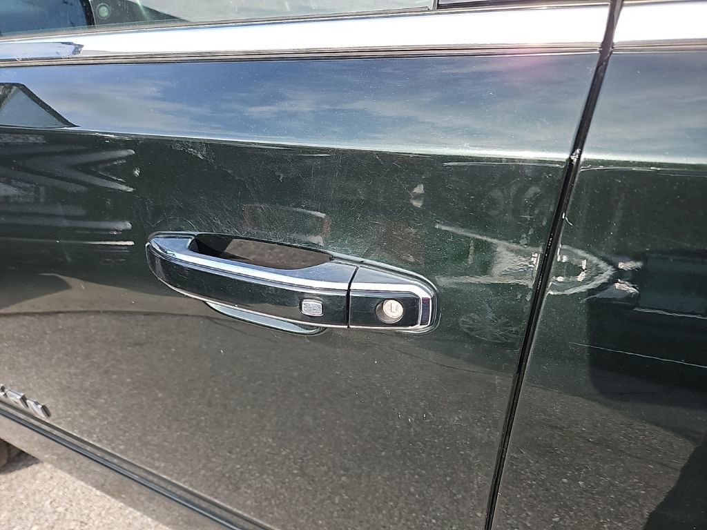 Used 2016 Chevrolet Suburban LTZ AWD/4WD image 8