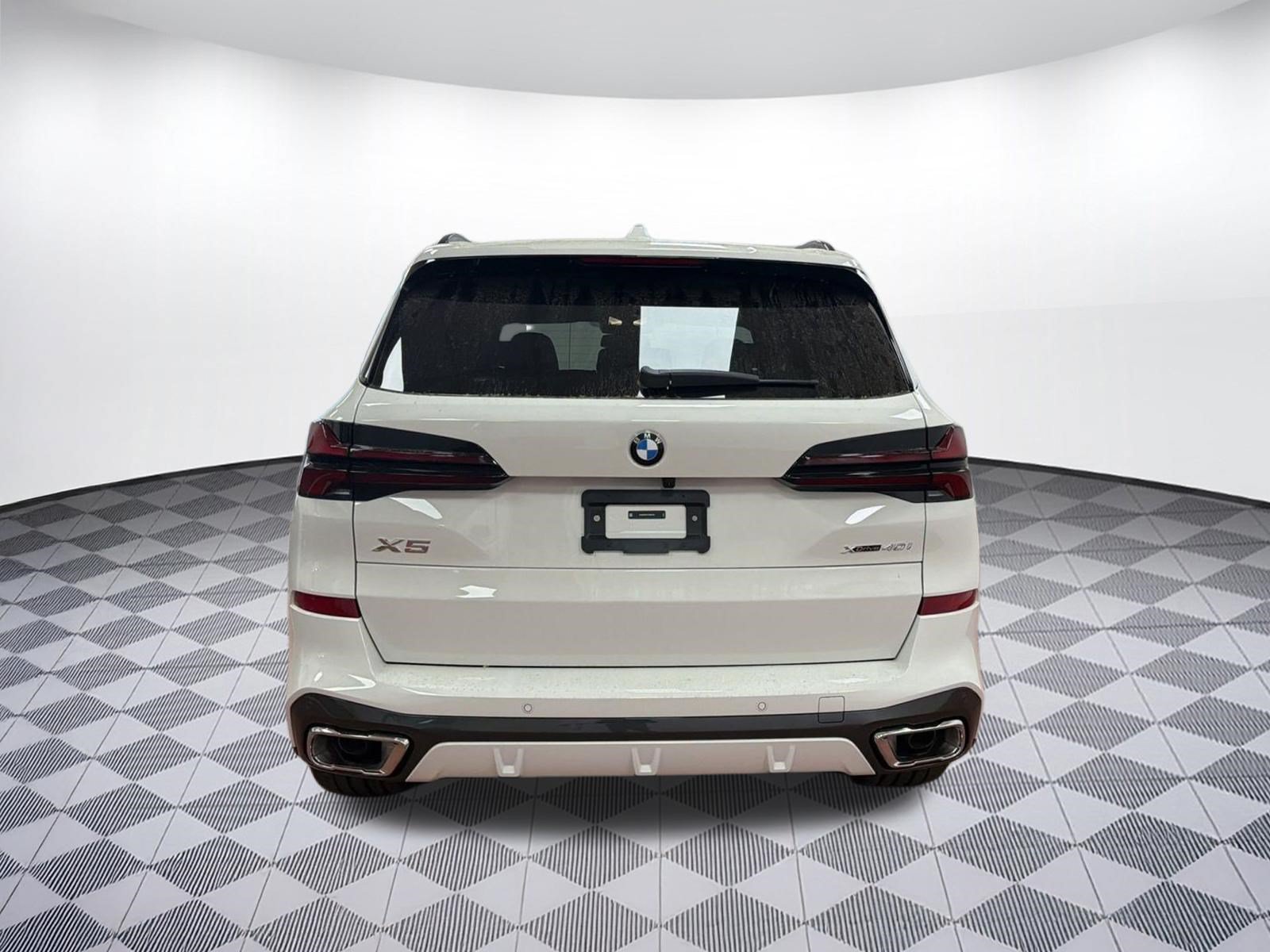 Used 2026 BMW X5 xDrive40i w/ M Sport Package AWD/4WD image 9