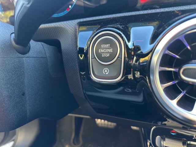 Used 2022 Mercedes-Benz A 220 image 18