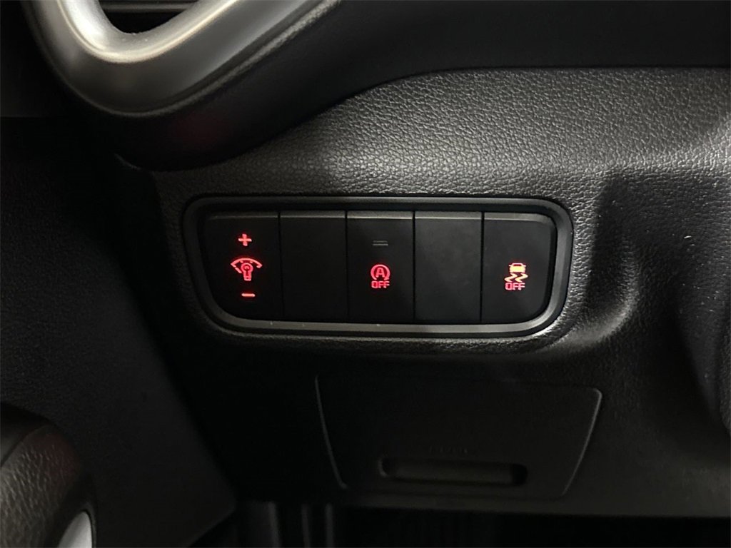 Used 2020 Kia Soul LX image 17