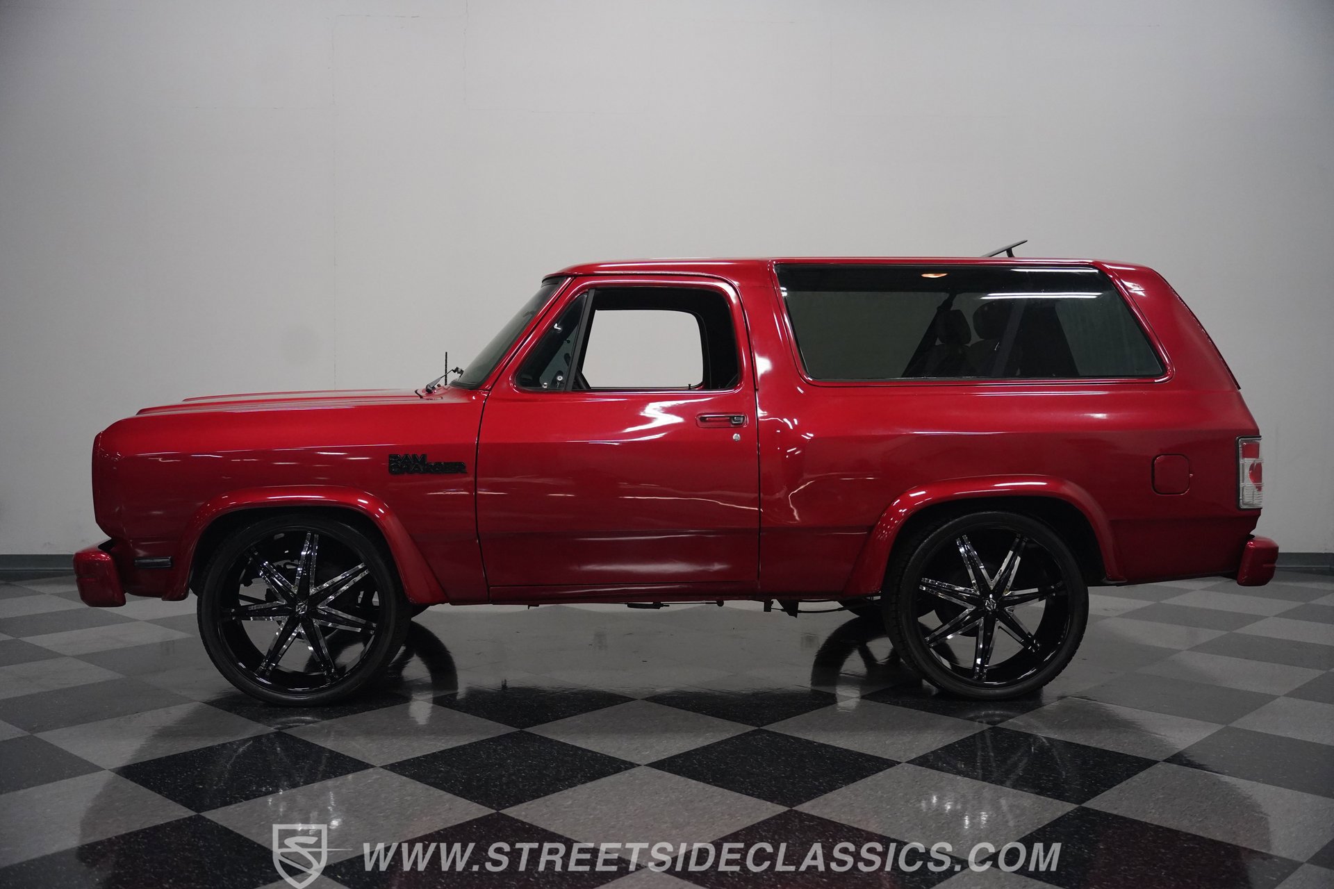 Used 1992 Dodge Ramcharger 2WD image 9