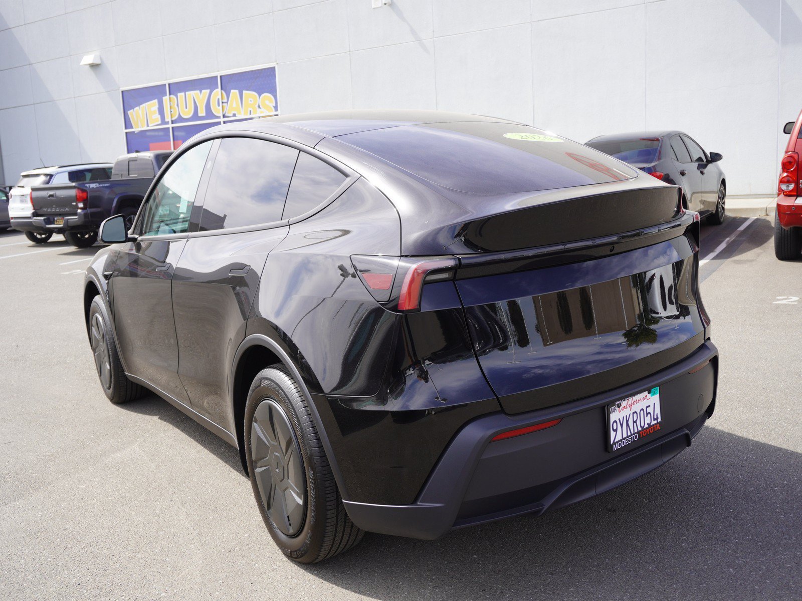 Used 2026 Tesla Model Y 2WD image 8