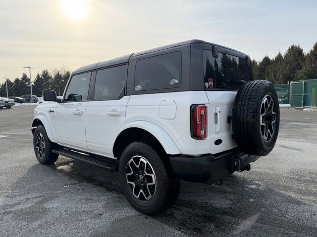 Used 2023 Ford Bronco Outer Banks image 3