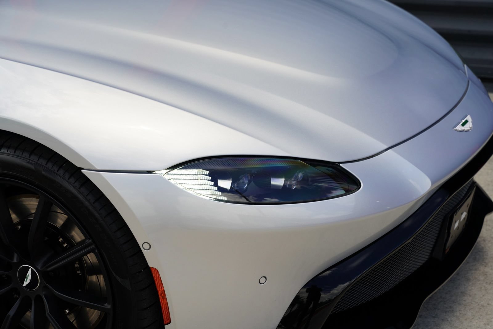 Used 2020 Aston Martin V8 Vantage Coupe RWD image 5