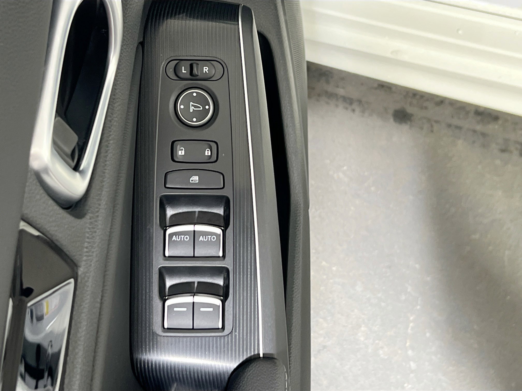 Used 2022 Honda Civic Touring image 18