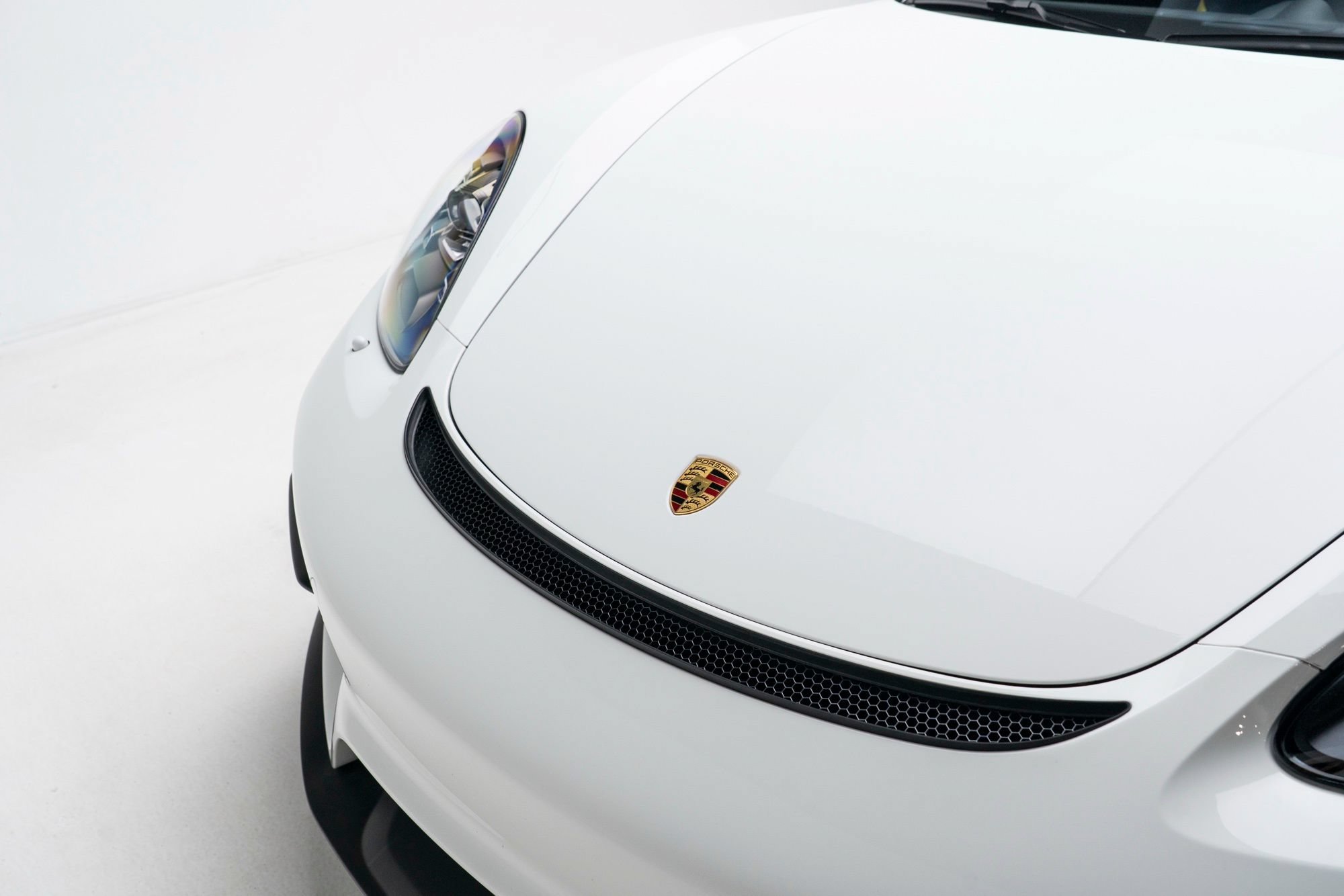 Used 2020 Porsche 718 Boxster Spyder RWD image 56