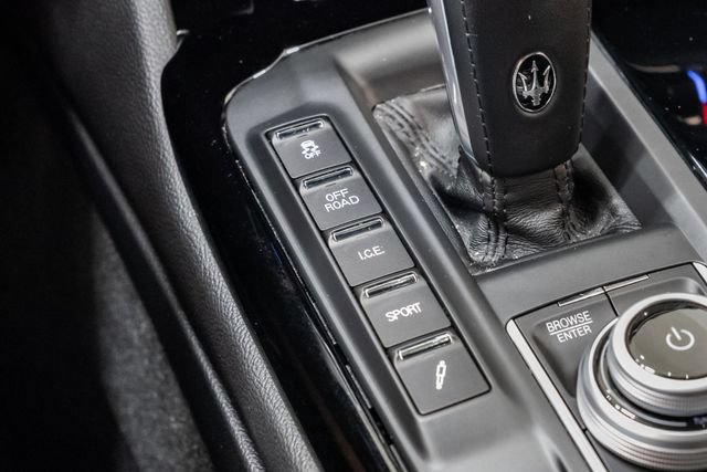 Certified 2022 Maserati Levante GT AWD/4WD image 23