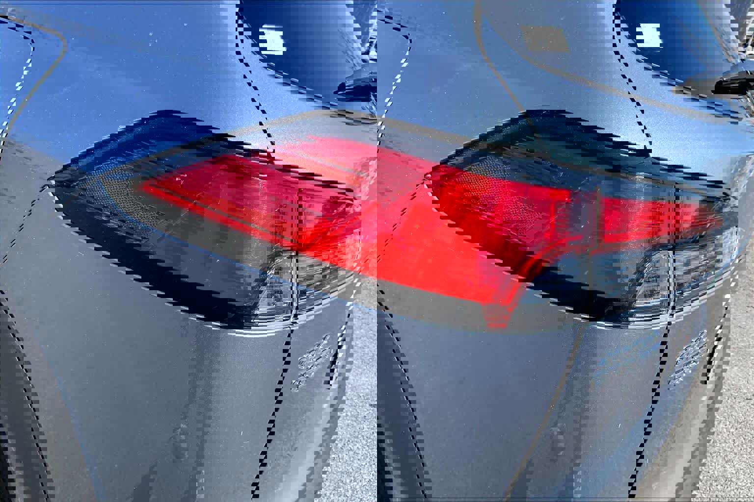 Used 2025 Toyota Corolla Cross XLE w/ Convenience Package image 29