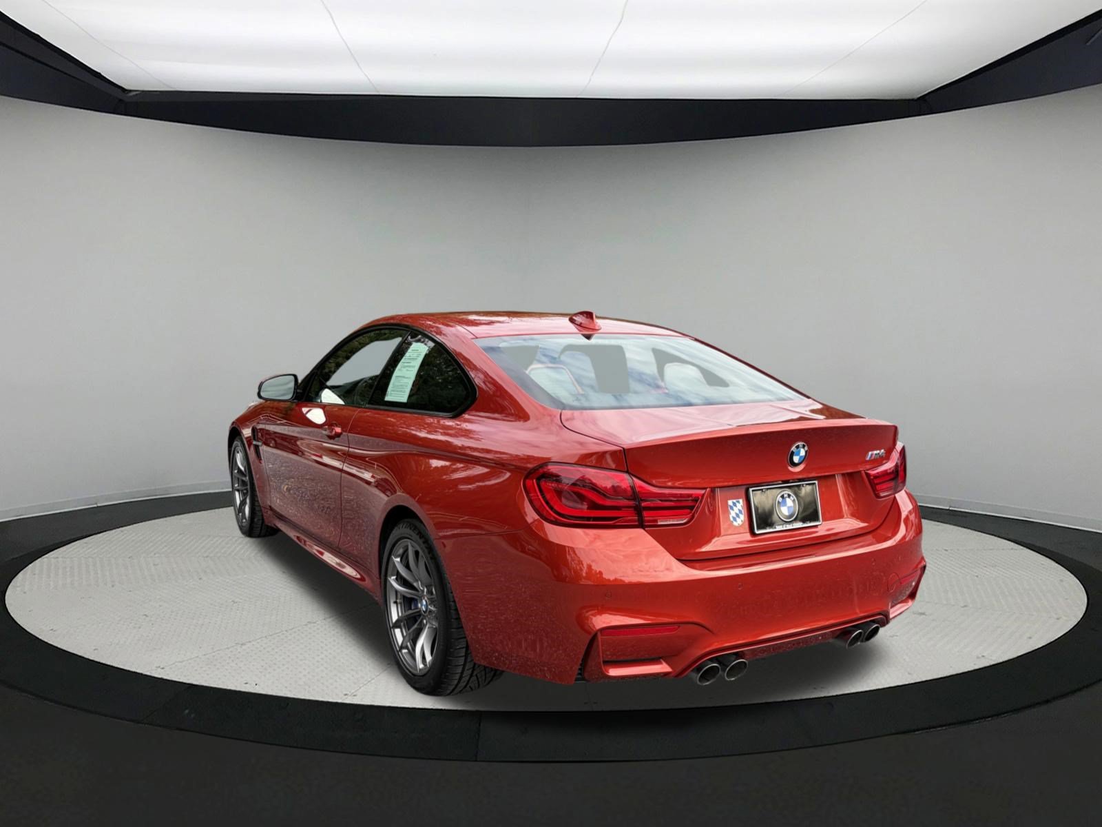 Used 2018 BMW M4 Coupe w/ Executive Package RWD image 5