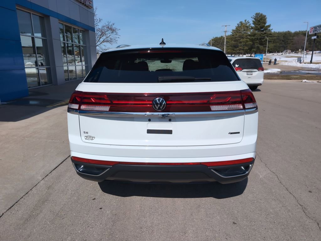 Used 2025 Volkswagen Atlas Cross Sport SE image 7