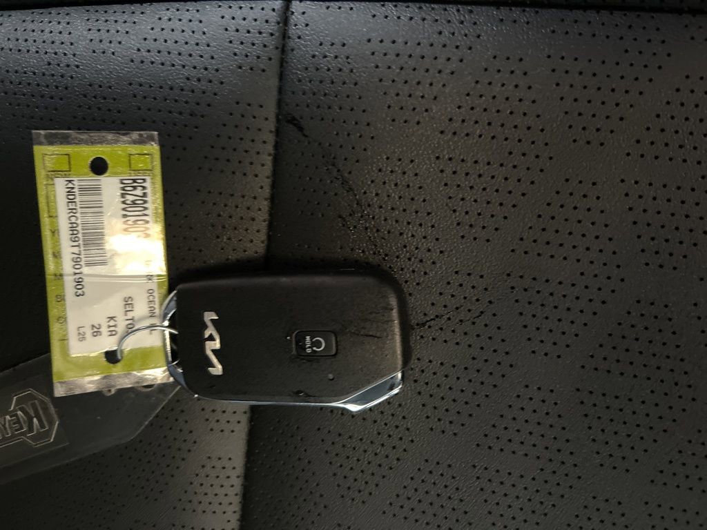 New 2026 Kia Seltos EX image 29