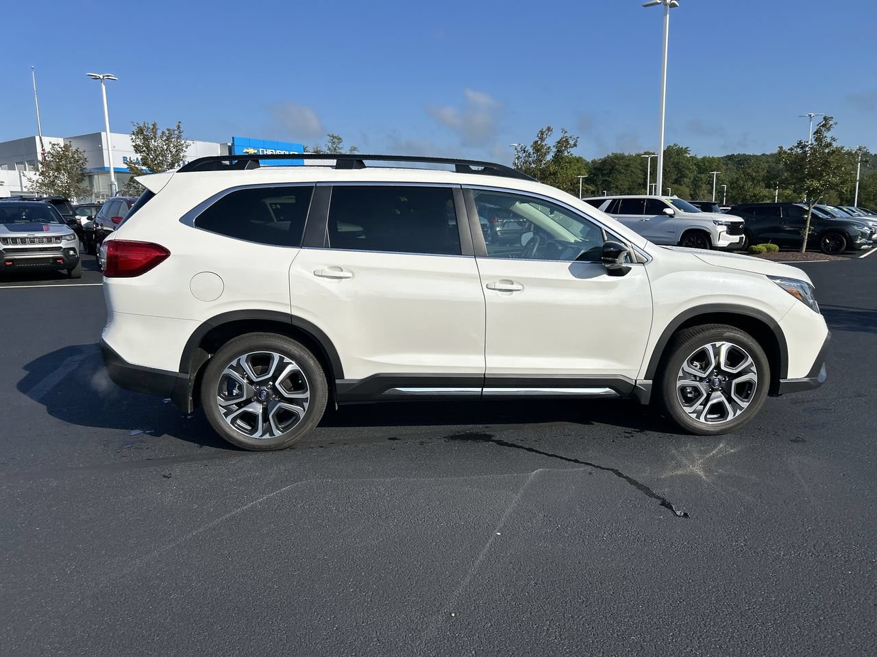 Used 2026 Subaru Outback Limited AWD/4WD image 8