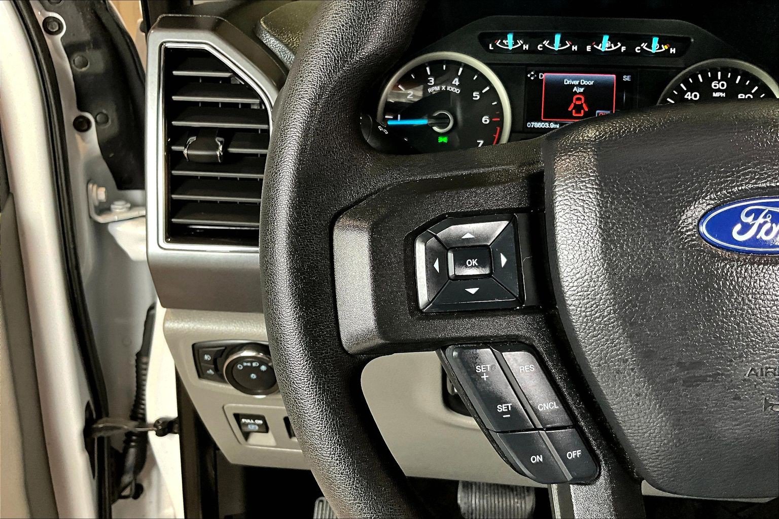 Used 2020 Ford F150 XLT w/ Equipment Group 301A Mid AWD/4WD image 13