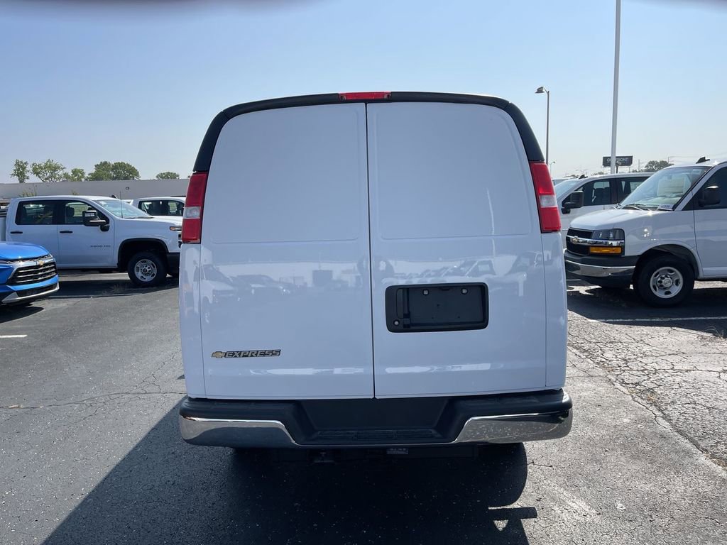 New 2025 Chevrolet Express 2500 w/ Driver Convenience Package RWD image 4