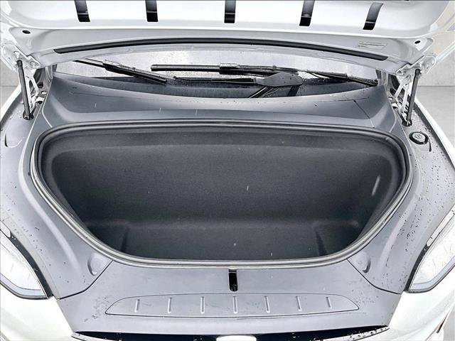 Used 2023 Tesla Model X Plaid image 9