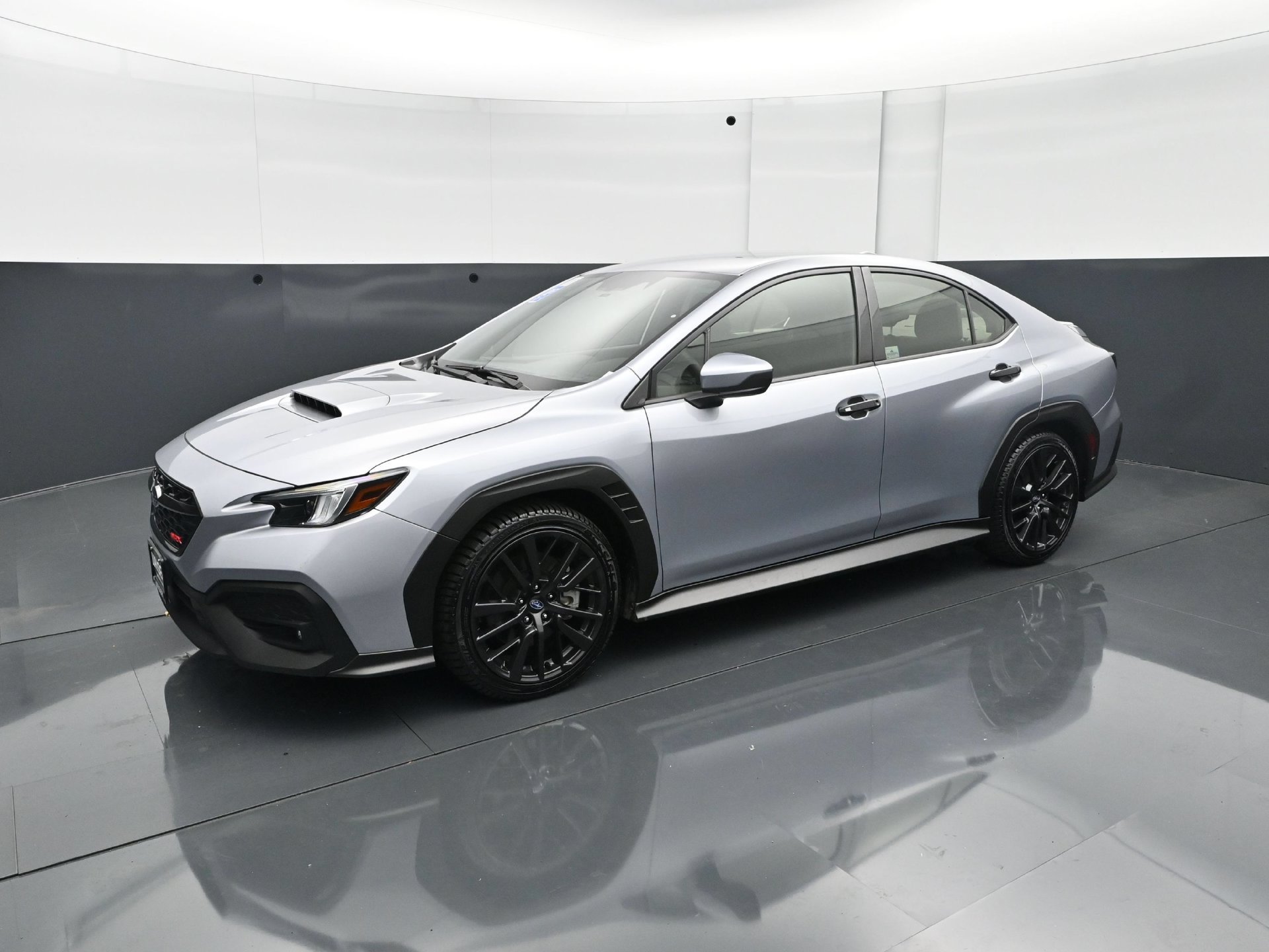 Used 2025 Subaru WRX Premium AWD/4WD image 2