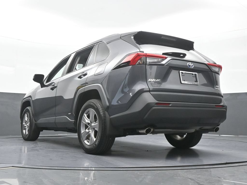 Used 2024 Toyota RAV4 XLE AWD/4WD image 52