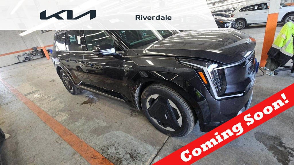 Used 2024 Kia EV9 Land AWD/4WD image 1