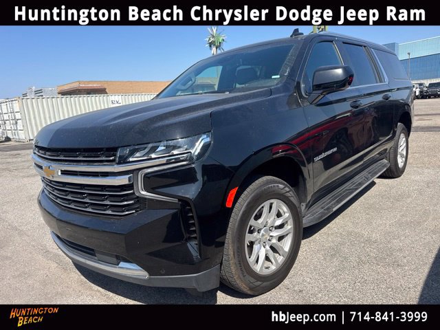 Used 2023 Chevrolet Suburban LT AWD/4WD image 1