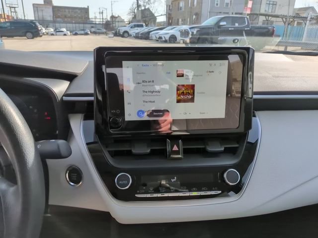 Used 2026 Toyota Corolla LE w/ LE Premium Package image 21