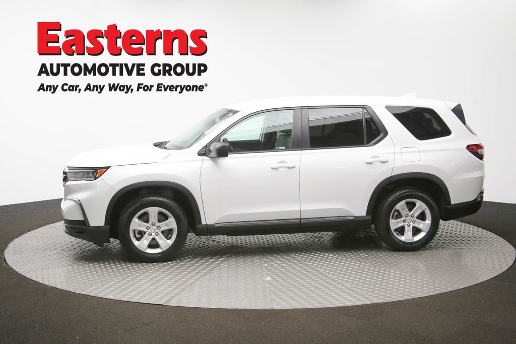 Used 2023 Honda Pilot LX image 59