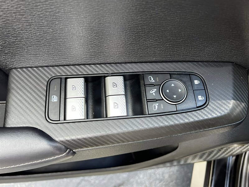 Used 2025 Mitsubishi Outlander SE AWD/4WD image 27