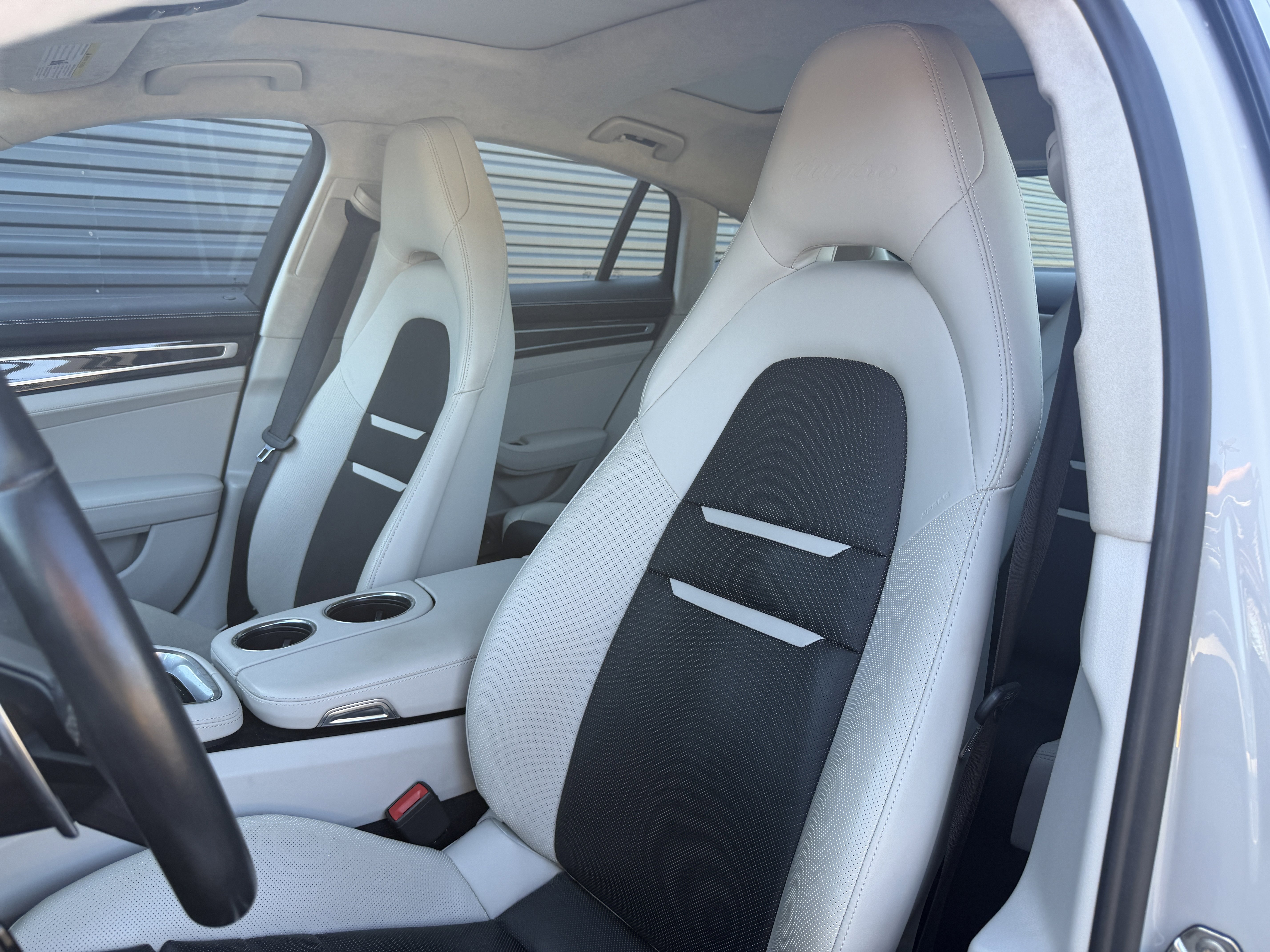 Used 2019 Porsche Panamera Turbo image 5