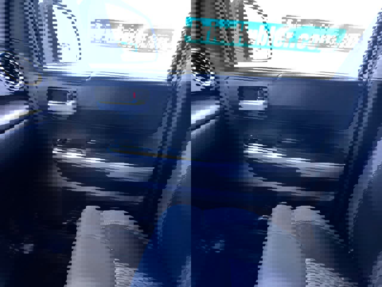 Used 2015 Toyota Tundra SR5 w/ SR5 Upgrade Package image 35