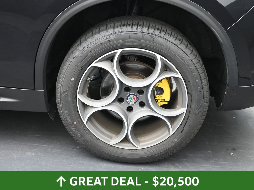 Used 2020 Alfa Romeo Stelvio Sport w/ Cold Weather Package image 17