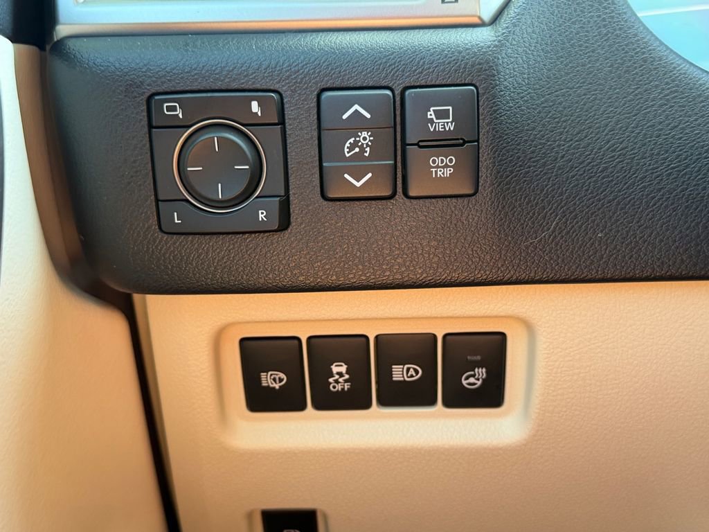 Used 2023 Lexus GX 460 Luxury image 22