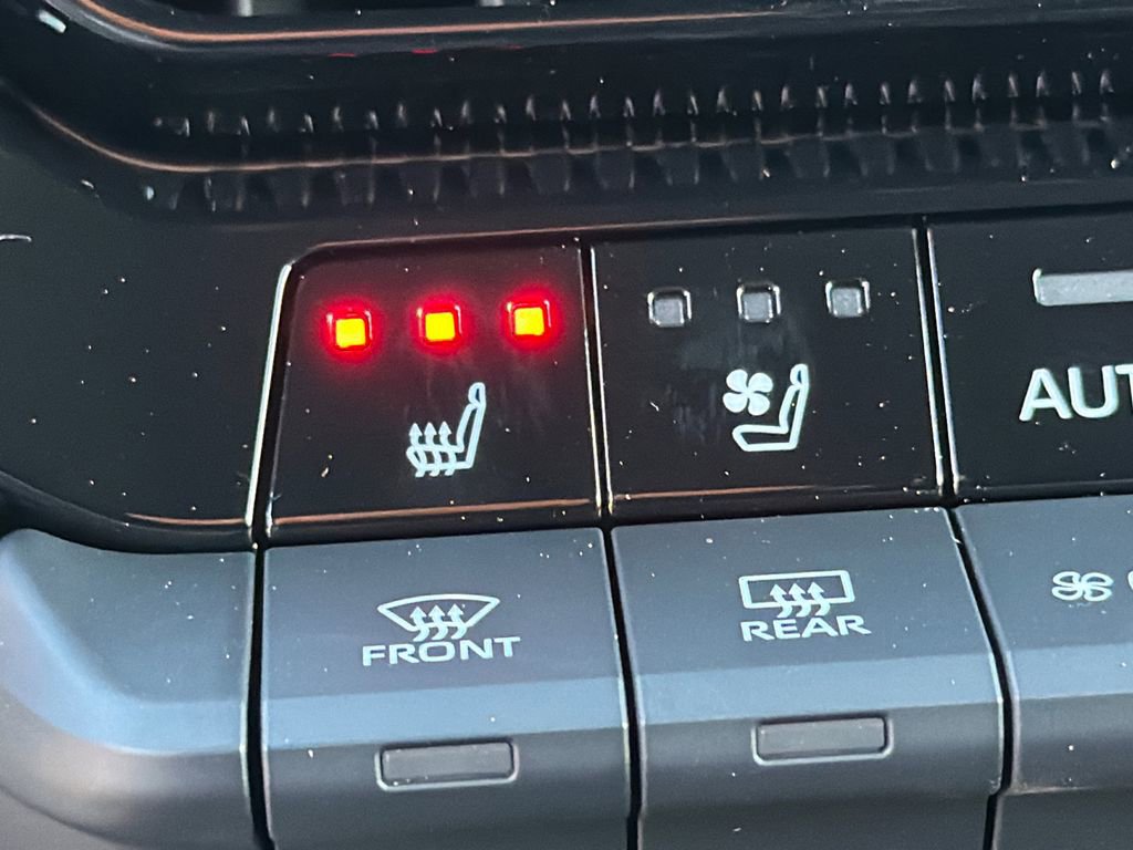 Used 2026 Toyota Land Cruiser AWD/4WD image 31