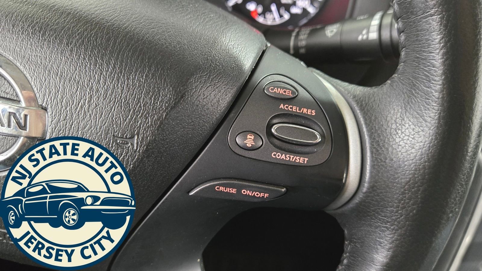 Used 2018 Nissan Pathfinder SL w/ SL Premium Package image 16