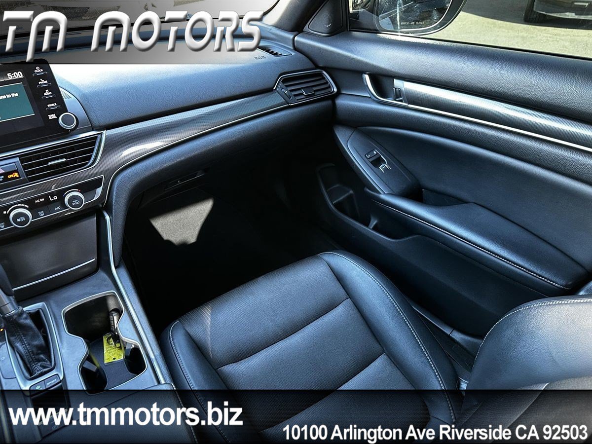 Used 2018 Honda Accord Sport image 12