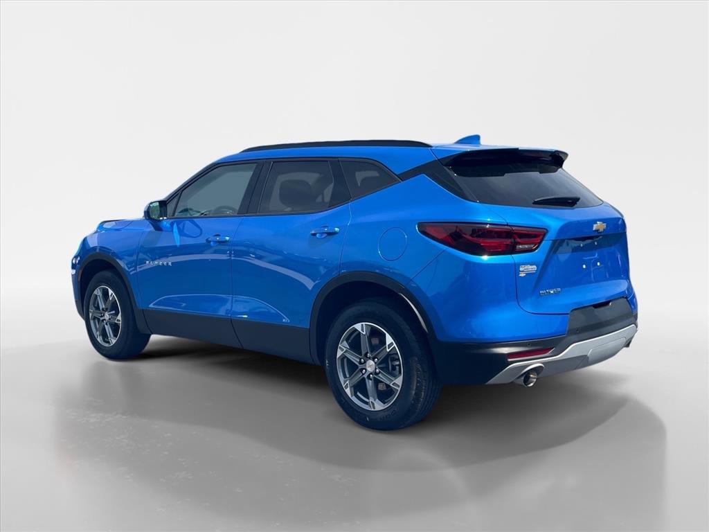 Used 2024 Chevrolet Blazer LT w/ Convenience Package FWD image 5