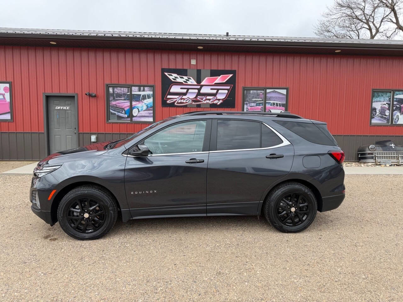 Used 2022 Chevrolet Equinox LT AWD/4WD image 1