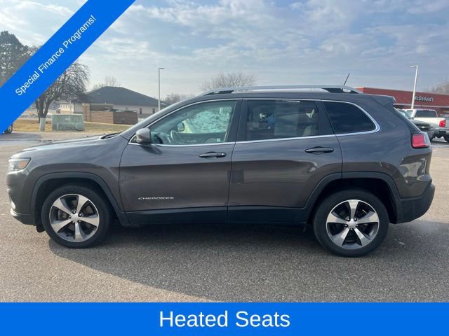 Used 2019 Jeep Cherokee Limited image 3