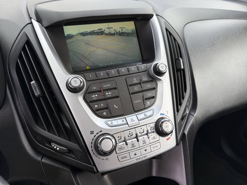 Used 2015 Chevrolet Equinox LT FWD image 18