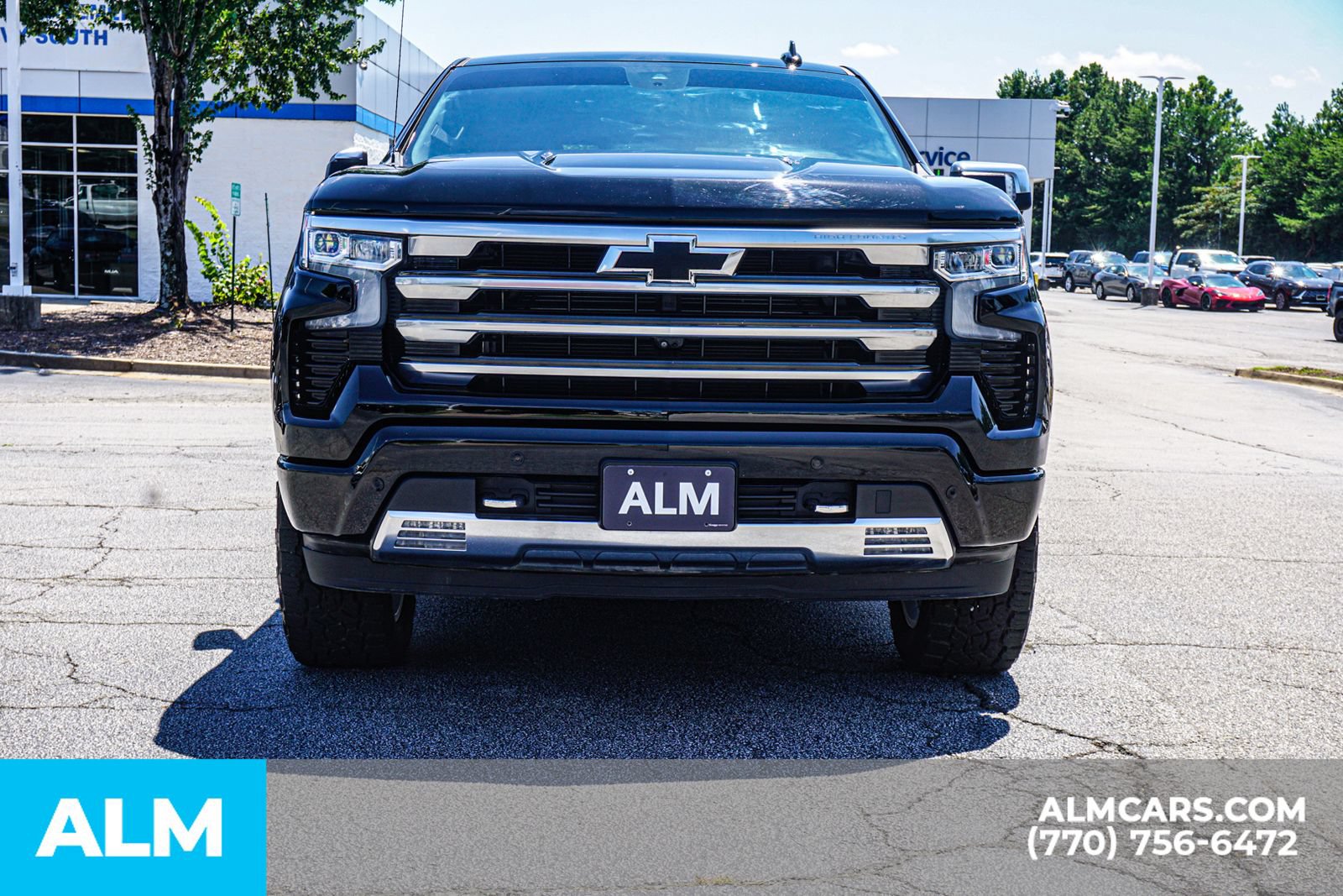 Used 2023 Chevrolet Silverado 1500 High Country w/ High Country Premium Package AWD/4WD image 11